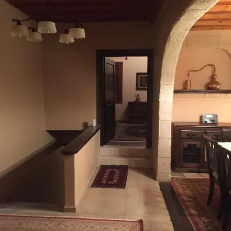 The Knight And The Pomegranate - Luxury Medieval Βίλα *