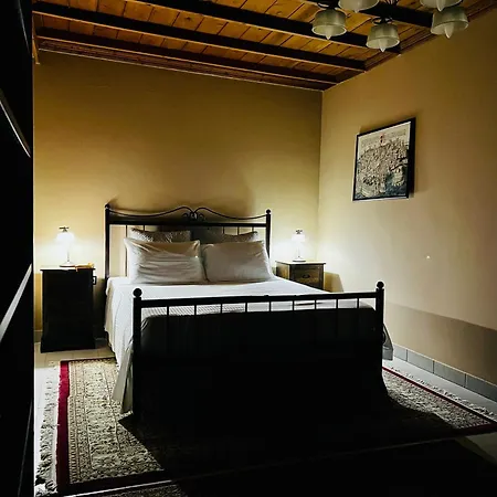 Willa The Knight And The Pomegranate - Luxury Medieval Rhodes City