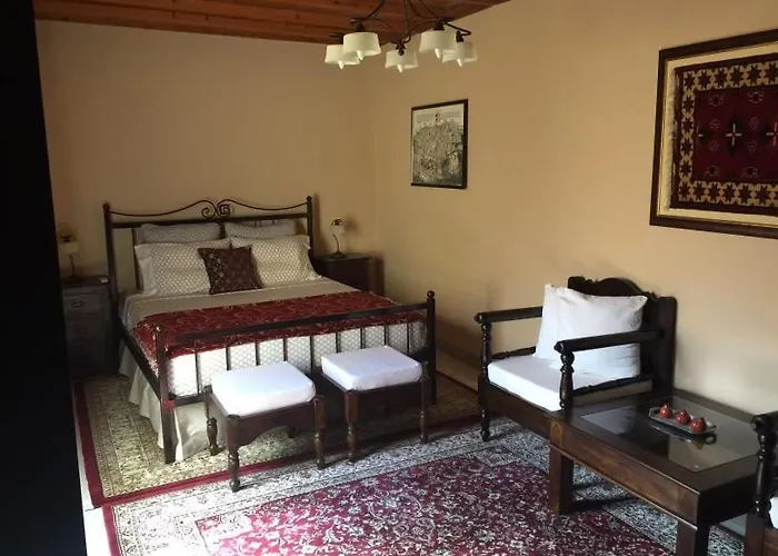 The Knight And The Pomegranate - Luxury Medieval Rhodes City