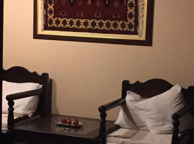 The Knight And The Pomegranate - Luxury Medieval Rhodes City