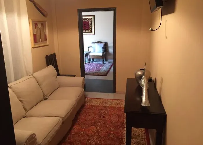 The Knight And The Pomegranate - Luxury Medieval Rhodes City