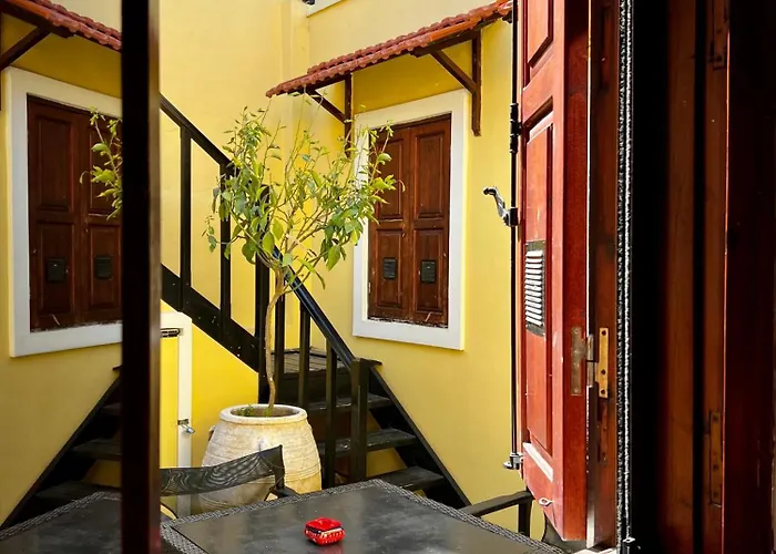 The Knight And The Pomegranate - Luxury Medieval *