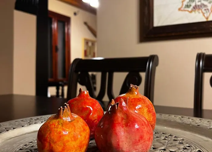 빌라 The Knight And The Pomegranate - Luxury Medieval